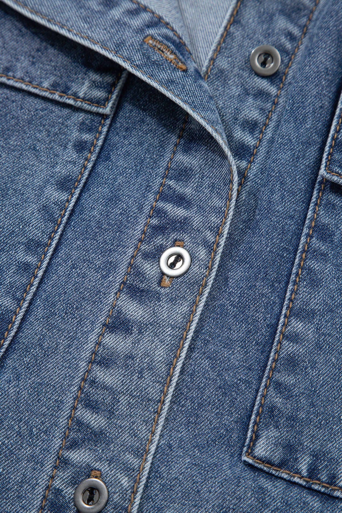 DANNIE RAE DENIM SHORT SLEEVE BUTTON SHIRT