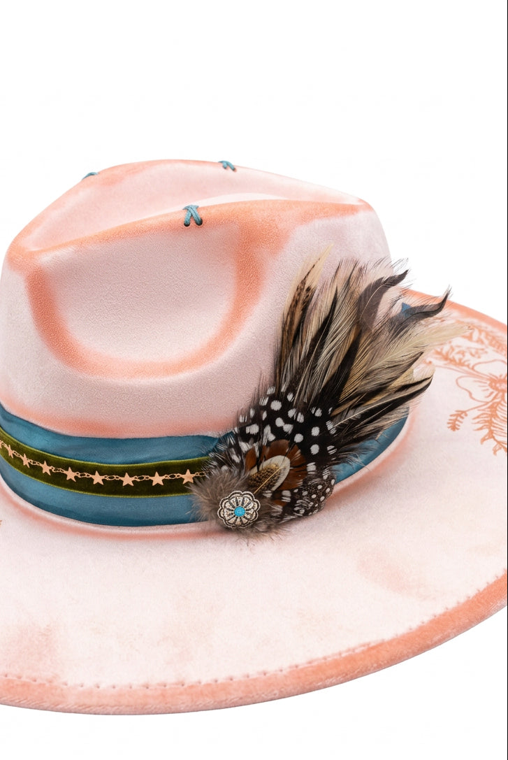 PRESCILLA WREN DISTRESSED FEATHER HAT