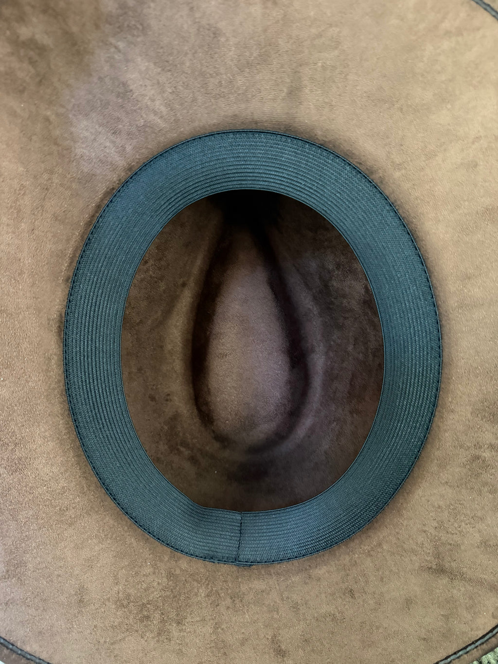 BARBARA LYNN DISTRESSED FEATHER HAT