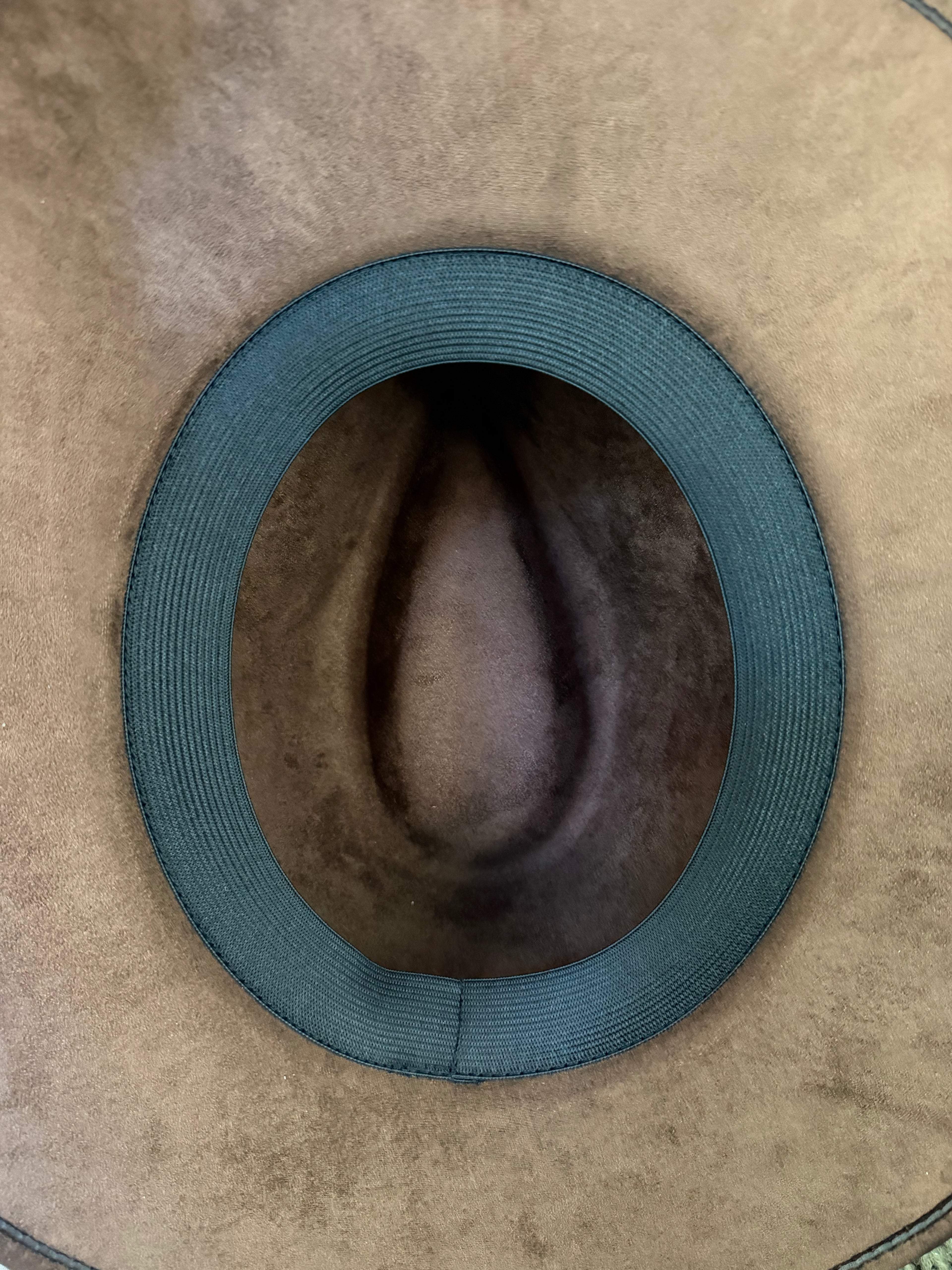 BARBARA LYNN DISTRESSED FEATHER HAT