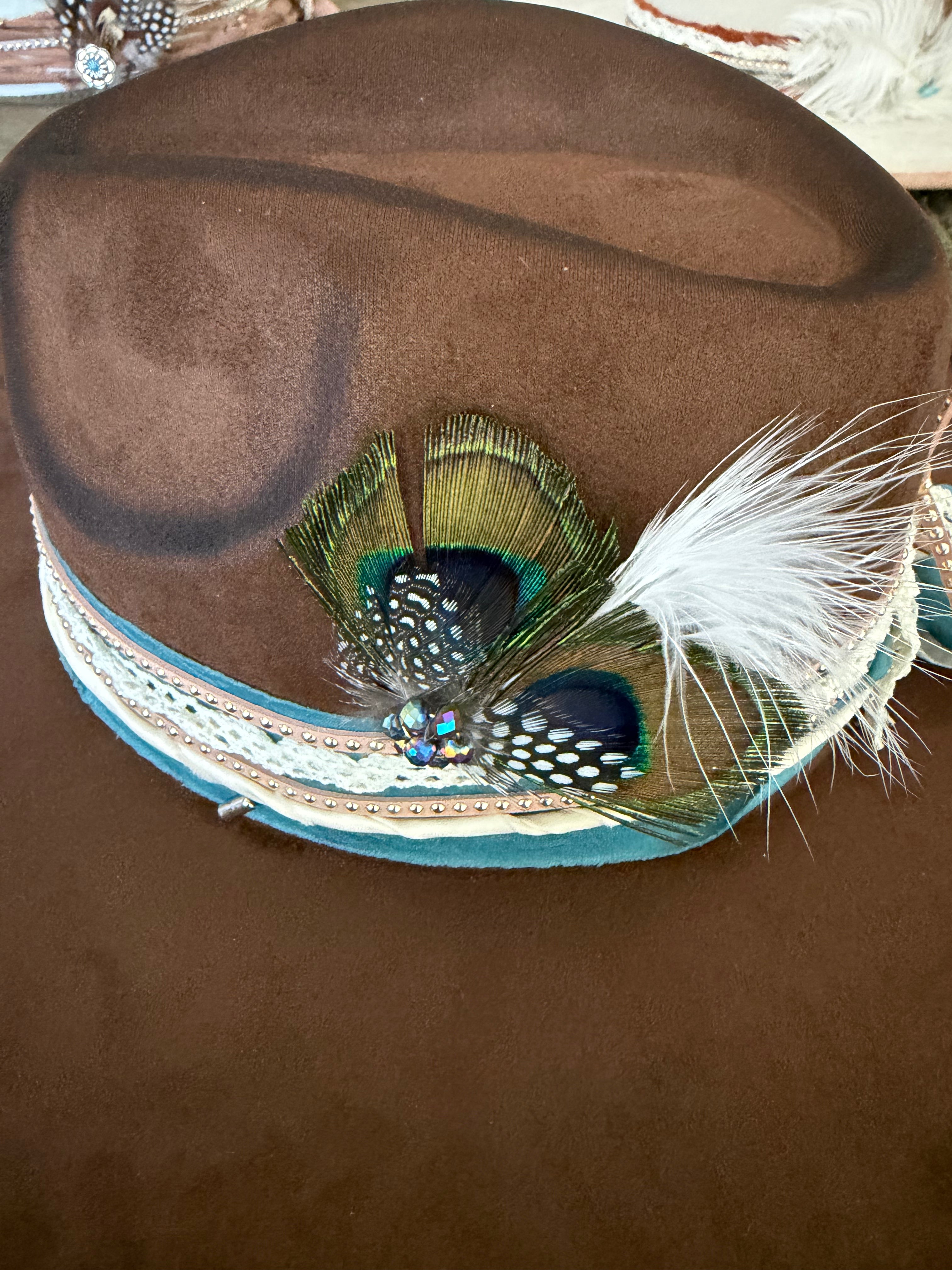 BARBARA LYNN DISTRESSED FEATHER HAT