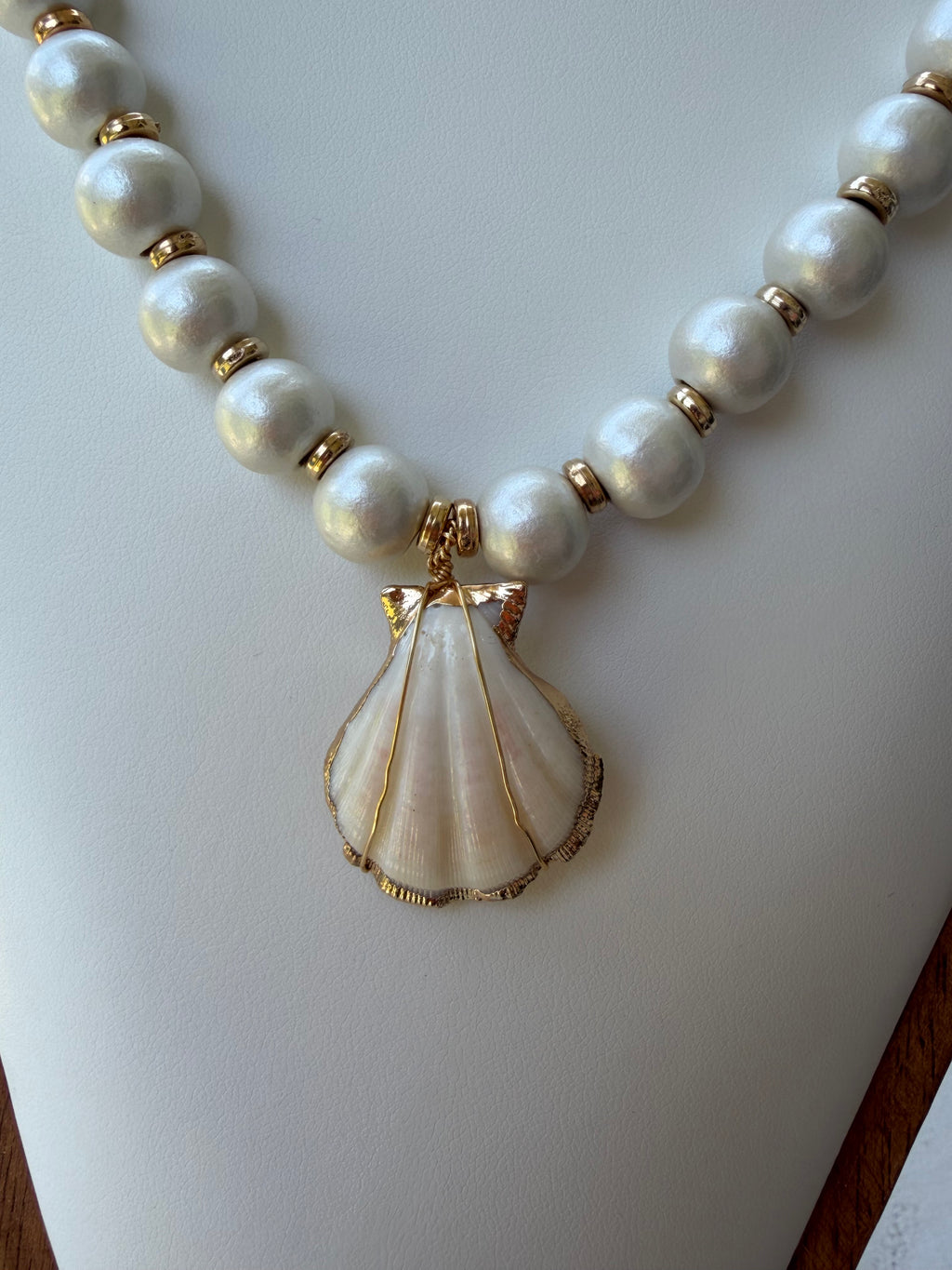 SULLIVAN NECKLACE- HANDMADE COLLECTION