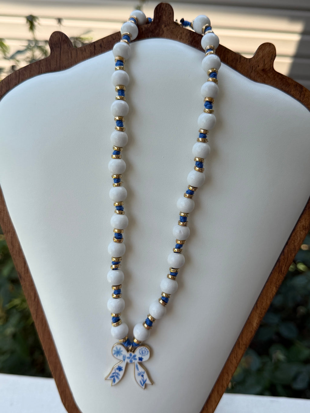 SUTTON NECKLACE- HANDMADE COLLECTION