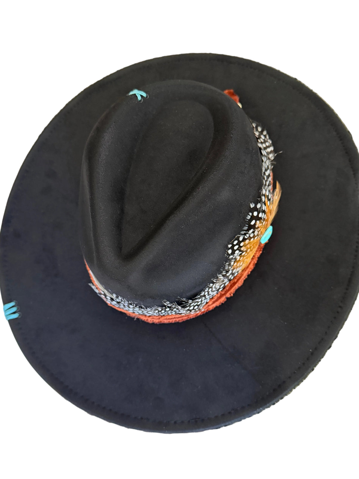 JESSE LOU DISTRESSED FEATHER HAT