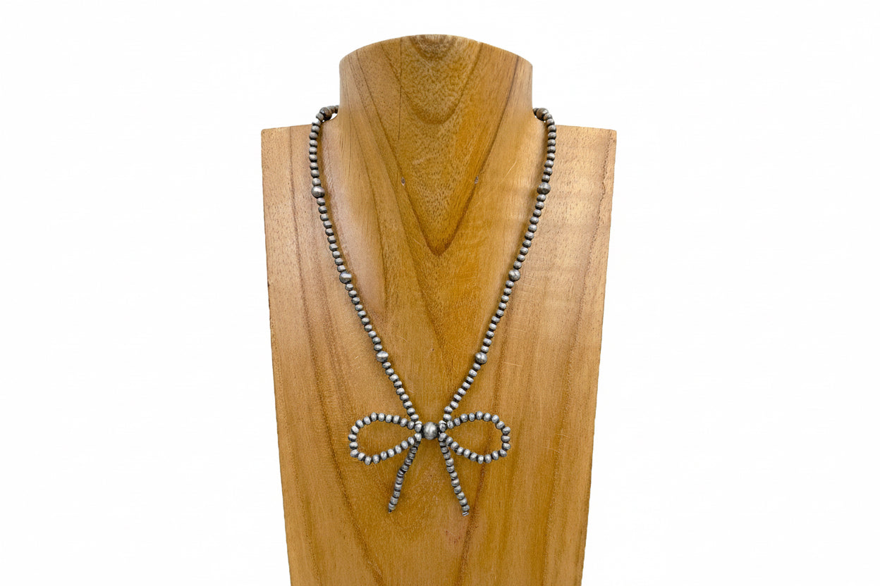 FRANCIS ROSE NECKLACE